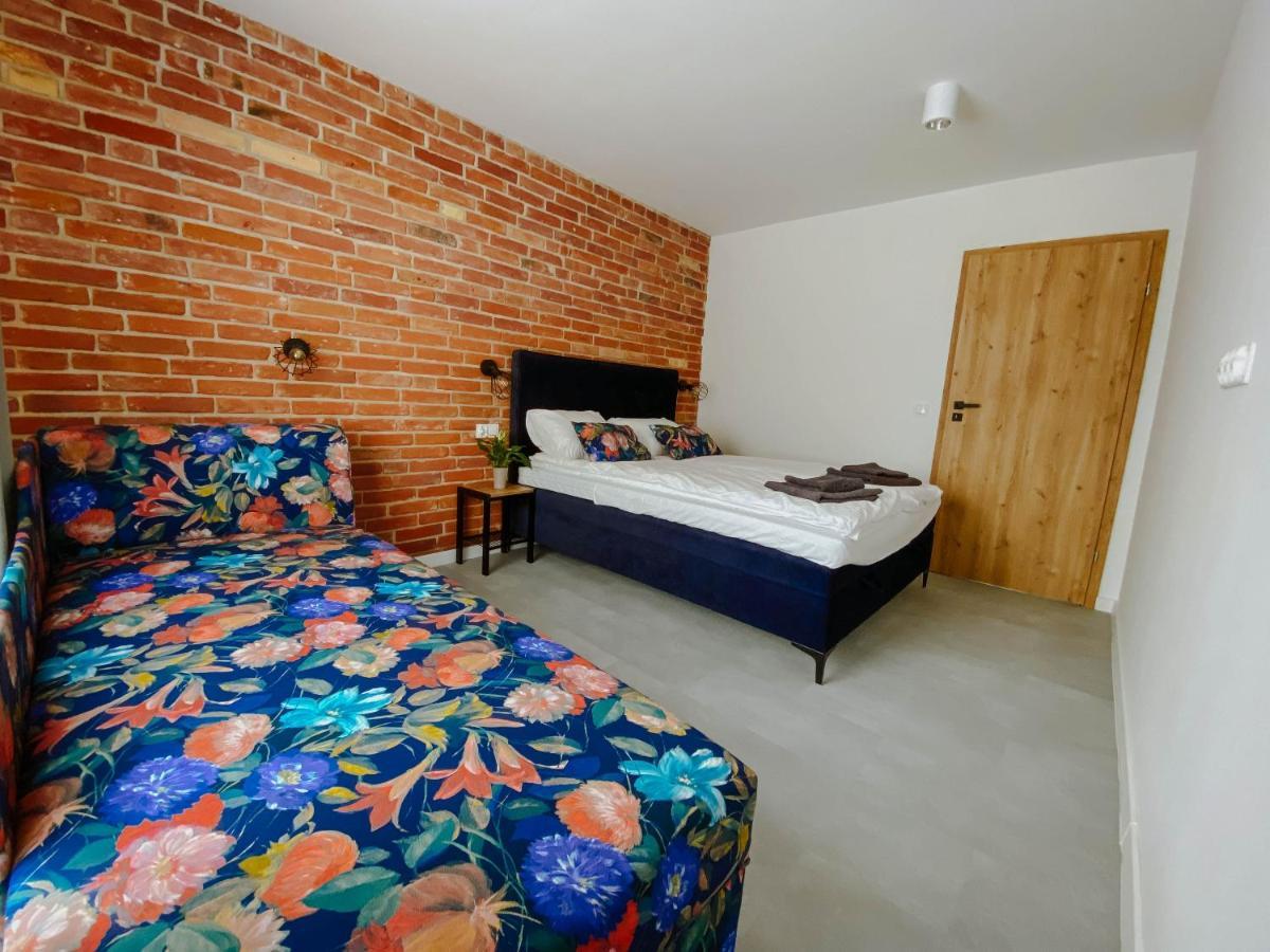 Cztery Pory Roku Apartman Wiele Kültér fotó