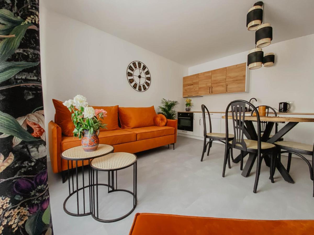 Cztery Pory Roku Apartman Wiele Kültér fotó