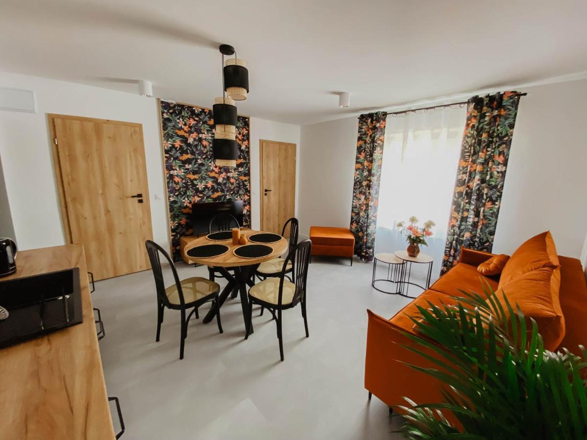 Cztery Pory Roku Apartman Wiele Kültér fotó