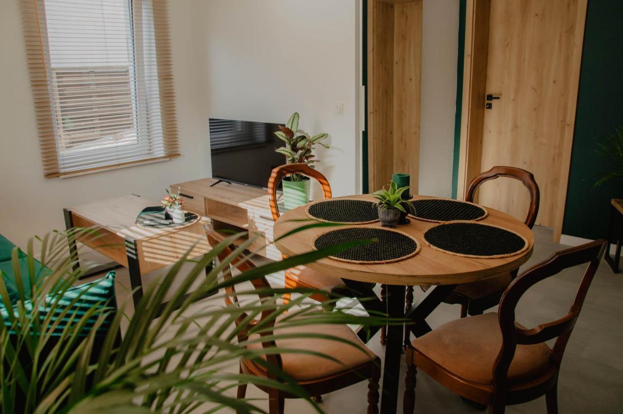 Cztery Pory Roku Apartman Wiele Kültér fotó