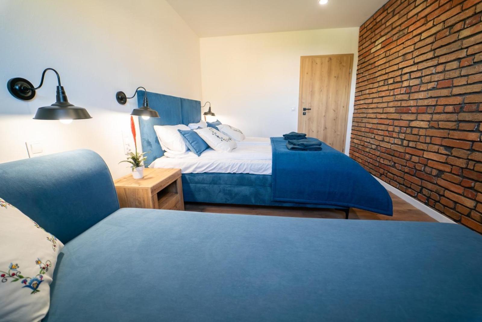 Cztery Pory Roku Apartman Wiele Kültér fotó